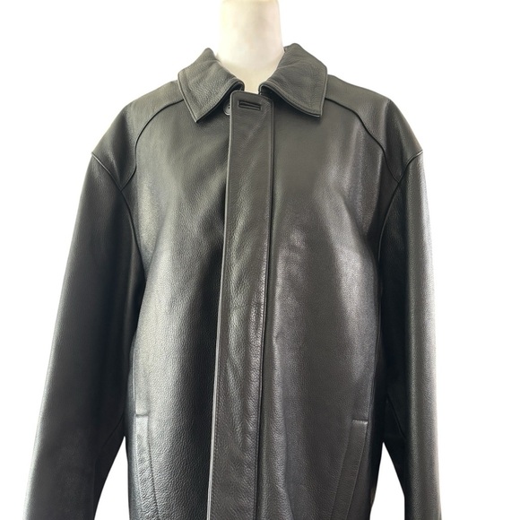 Danier Men’s Classic Black Leather Coat - Picture 1 of 12
